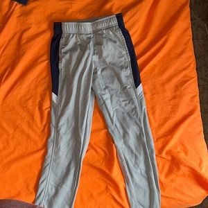 Athletic works size M (8)